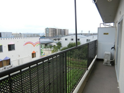 【バルコニー】 | シャトーかわもと