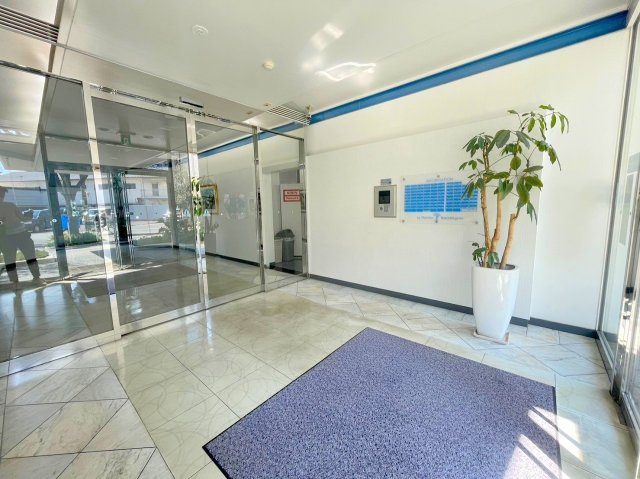 テレーズ神崎川のエントランス