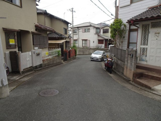 【前面道路含む現地写真】 | 川西市笹部２丁目　中古一戸建て