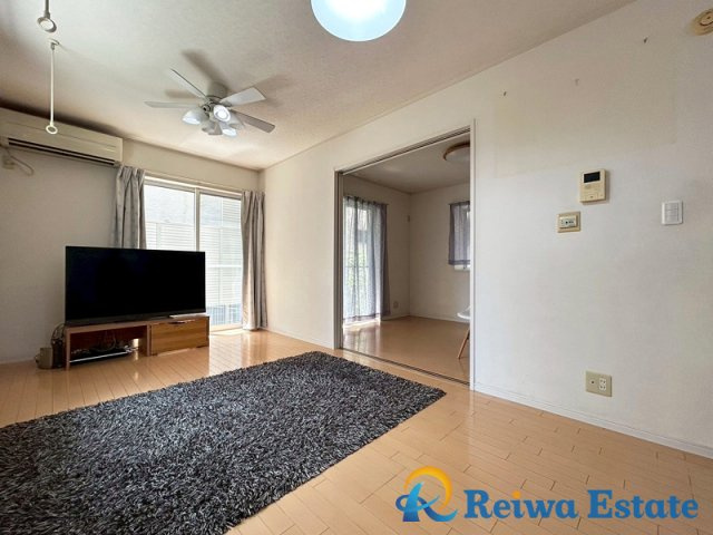 中古戸建　茅ヶ崎市室田3丁目の居間・リビング