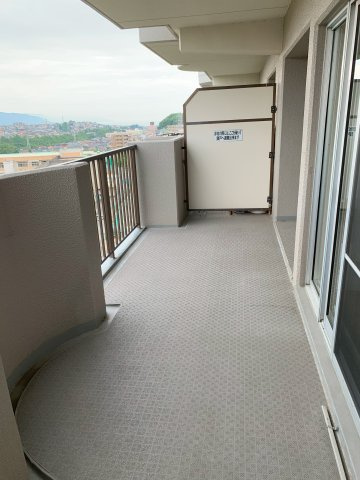 サンシティ朝霧のバルコニー
