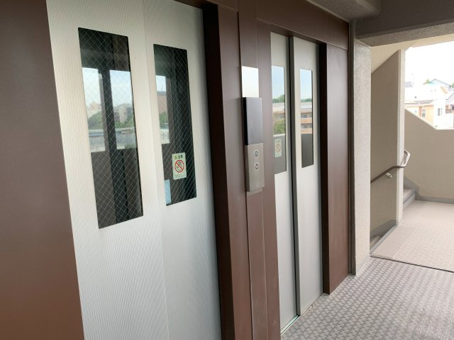 サンシティ朝霧のその他共用部分|エレベーター２基