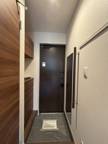 メゾン　ブリエの玄関|たっぷりのシューズボックス♪