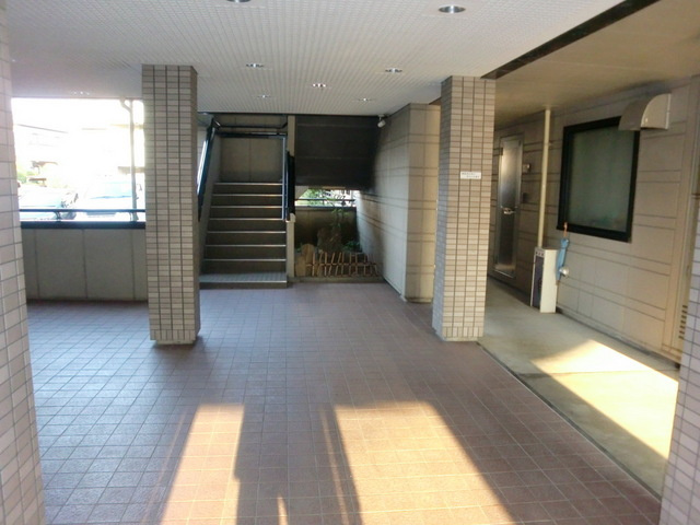 ローンヒルズヤハラのロビー|★エントランス内共用部分★