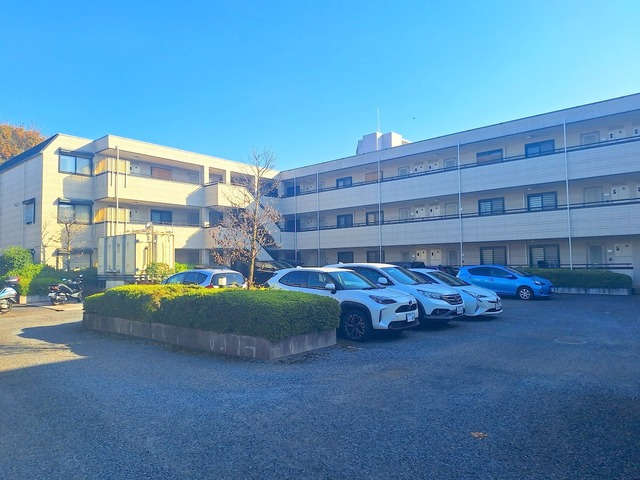 ローンヒルズヤハラの駐車場|★敷地内駐車場★※要空き確認