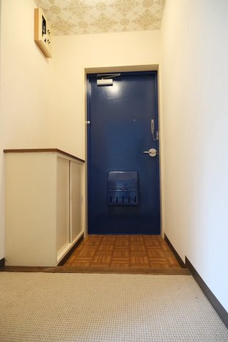 くしろ南大通りマンションの玄関