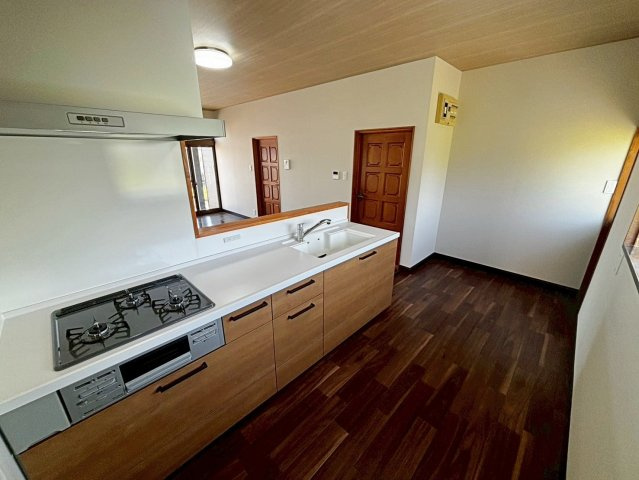 中古住宅 　中のキッチン