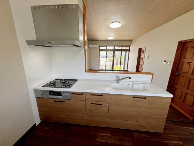中古住宅 　中のキッチン