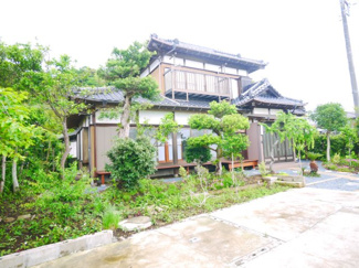 【外観】 | 山武市富田ト　和風中古戸建 | 敷地約350坪+道路反対側1区画 和風５DK 一部リフォーム済み JR総武本線成東駅徒歩約17分