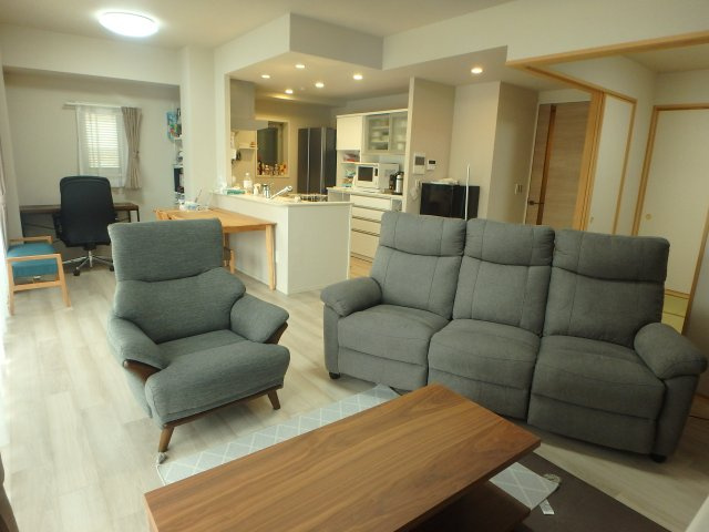 ポレスター倉敷駅西の居間・リビング