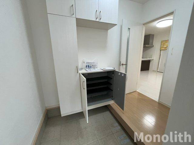 和泉市和田町戸建の玄関