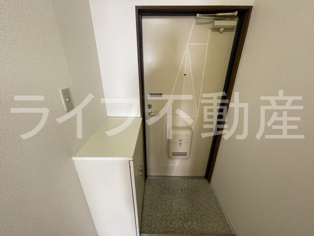 ベストレジデンス瓢箪山Iの玄関