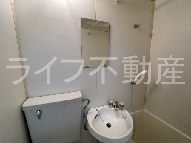 ベストレジデンス瓢箪山Iの洗面所