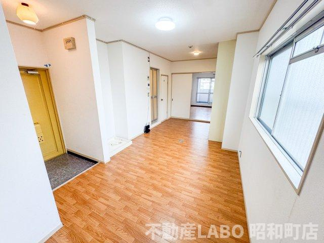 ハイツ富士の居間・リビング