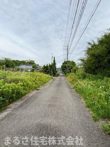 熊野2筆　土地の前面道路含む現地写真
