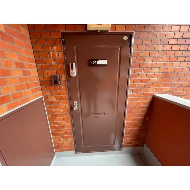 ロワール坂戸のエントランス