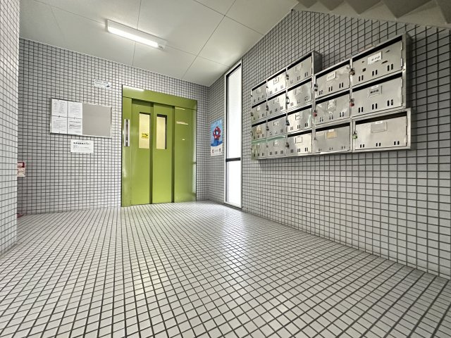 あびこサンハイツのエントランス