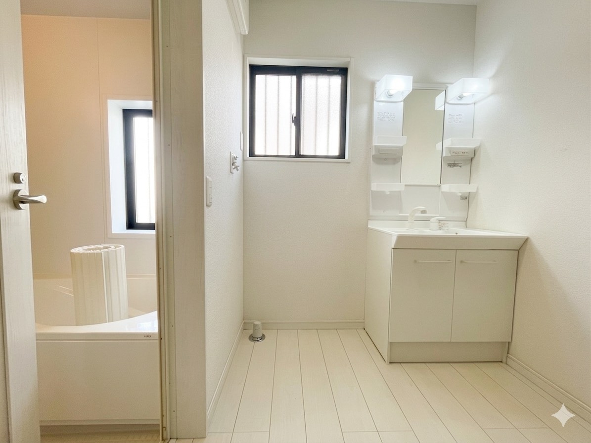 駐車5台可能♪開発エリアで周辺環境◎庭と倉庫もあるオール電化戸建の居間・リビング|使いやすいリビングです