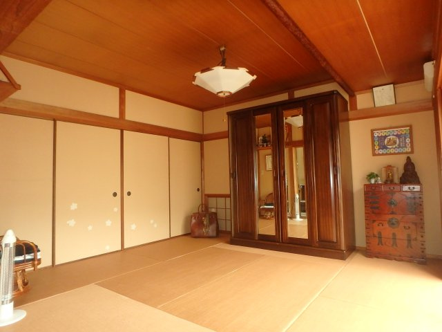 連島中央4LDK中古住宅の和室