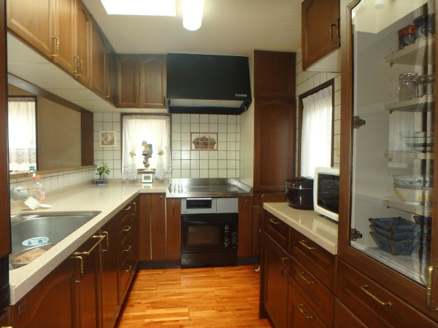 連島中央4LDK中古住宅のキッチン