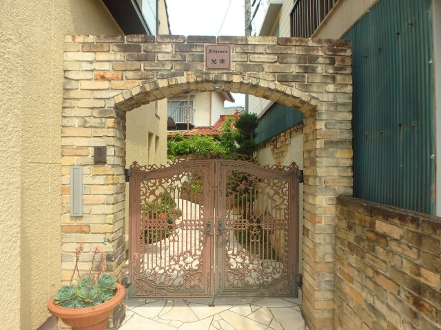 連島中央4LDK中古住宅のエントランス