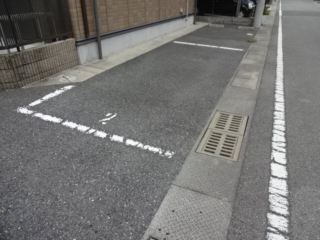 アクシス大島の駐車場