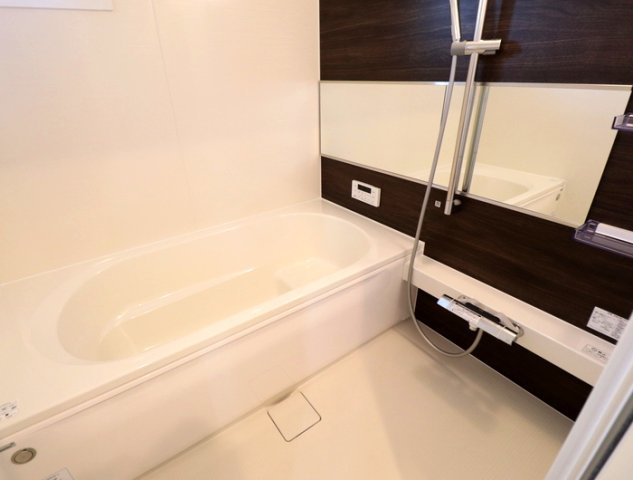 モルトグラッソの浴室|※同タイプの部屋写真です