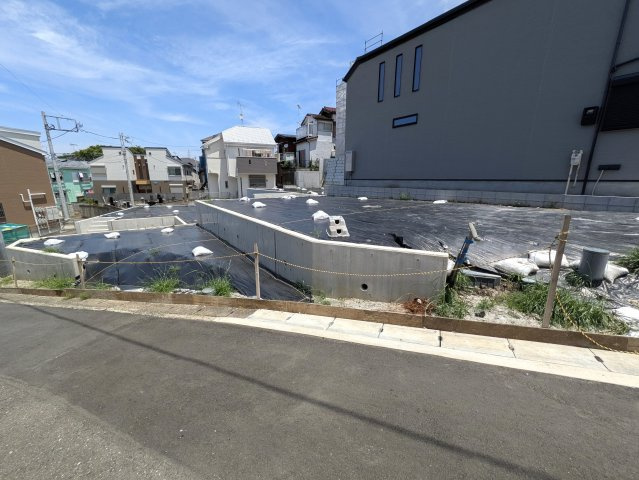 横浜市神奈川区片倉５丁目の売地の前面道路含む現地写真|前面道路含む現地写真です
