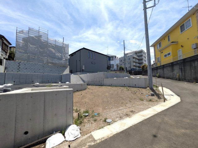 横浜市神奈川区片倉５丁目の売地の外観