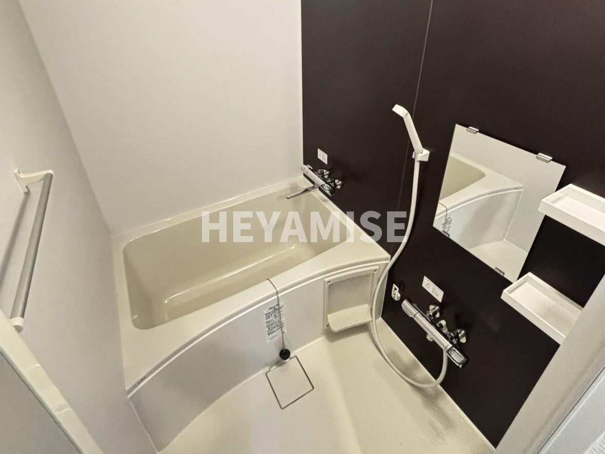 ヴェルデの浴室