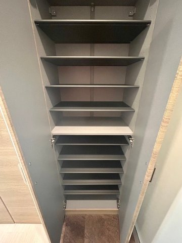 ＧＲＡＮＤＲＥＶＥ見附町の収納