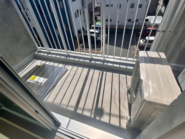 ＧＲＡＮＤＲＥＶＥ見附町のバルコニー