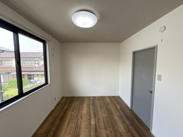 JAサンビレッジ末広 A棟の子供部屋