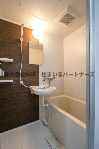 合川コーポのシャワールーム|日々の暮らしに欠かせないシャワールームです