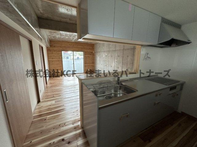 アッパーヤードのキッチン|きれいなキッチンです