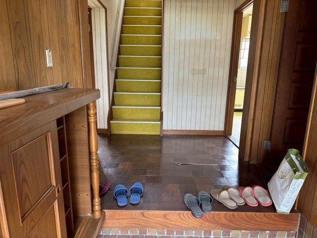 船木　中古戸建の玄関