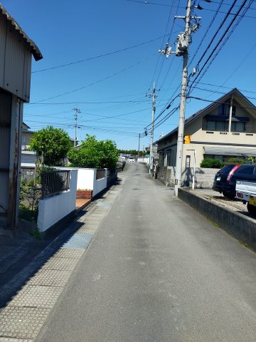 船木　中古戸建の前面道路含む現地写真