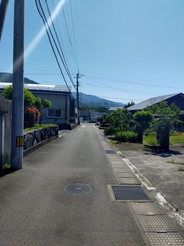 船木　中古戸建の前面道路含む現地写真