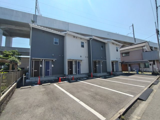 ポラリス小山の外観