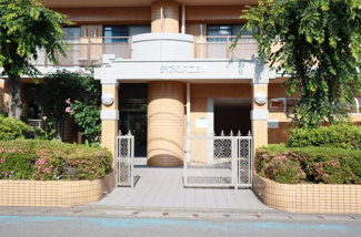 【エントランス】 | 安全に配慮されたオートロックマンションです