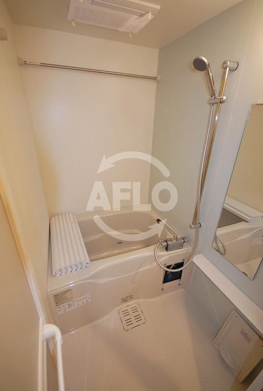 プレサンスタワー北浜の浴室|プレサンスタワー北浜　浴室換気乾燥暖房機付バスルーム