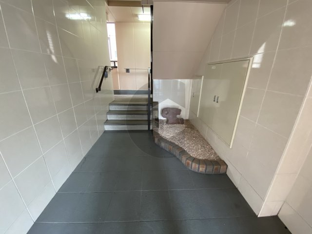 メルベーユ高井田のロビー