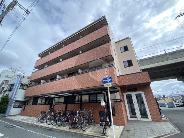 メルベーユ高井田の外観