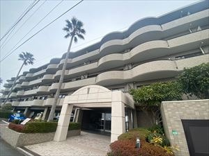 【外観】 | 下山門駅まで約13分。地下鉄に直結しているので都心部へのアクセスも便利です