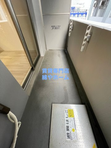 アドバンス難波ラシュレのバルコニー