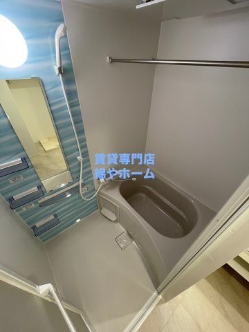アドバンス難波ラシュレの浴室