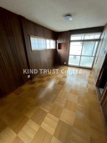 天神橋2丁目ビルのロビー|ゆとりのあるロビーです