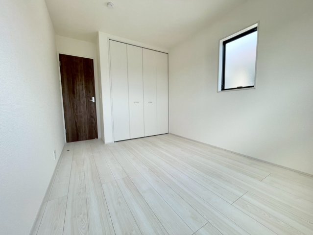 【洋室】 | 藤岡市上戸塚　新築１１号棟