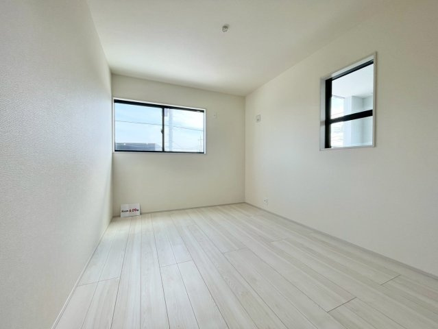 【洋室】 | 藤岡市上戸塚　新築１１号棟