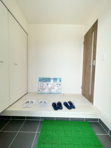 【玄関】 | 藤岡市上戸塚　新築１１号棟